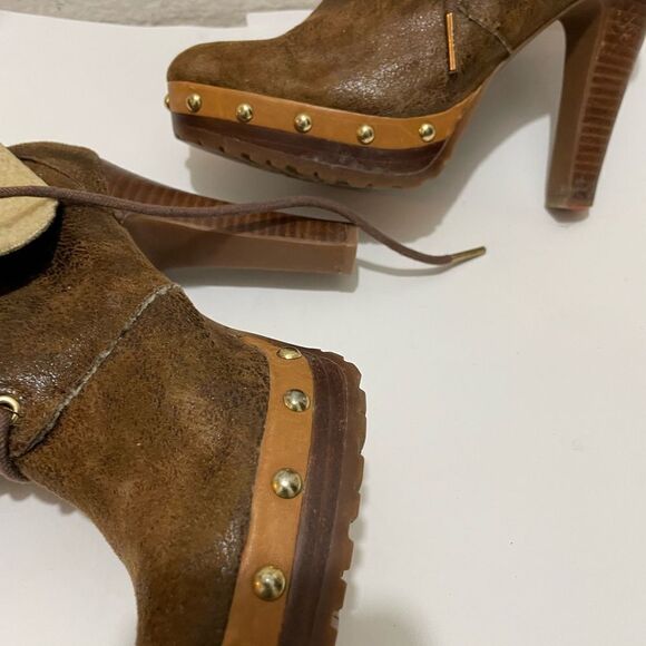 Michael Kors Platform  Lara Studded Ankle Boots Faux Shearling size 6 - Picture 8 of 14